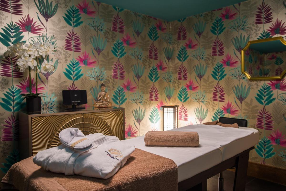 Holyrood Hotel - Leisure Centre & The Spa At Orchids Bundoran Esterno foto